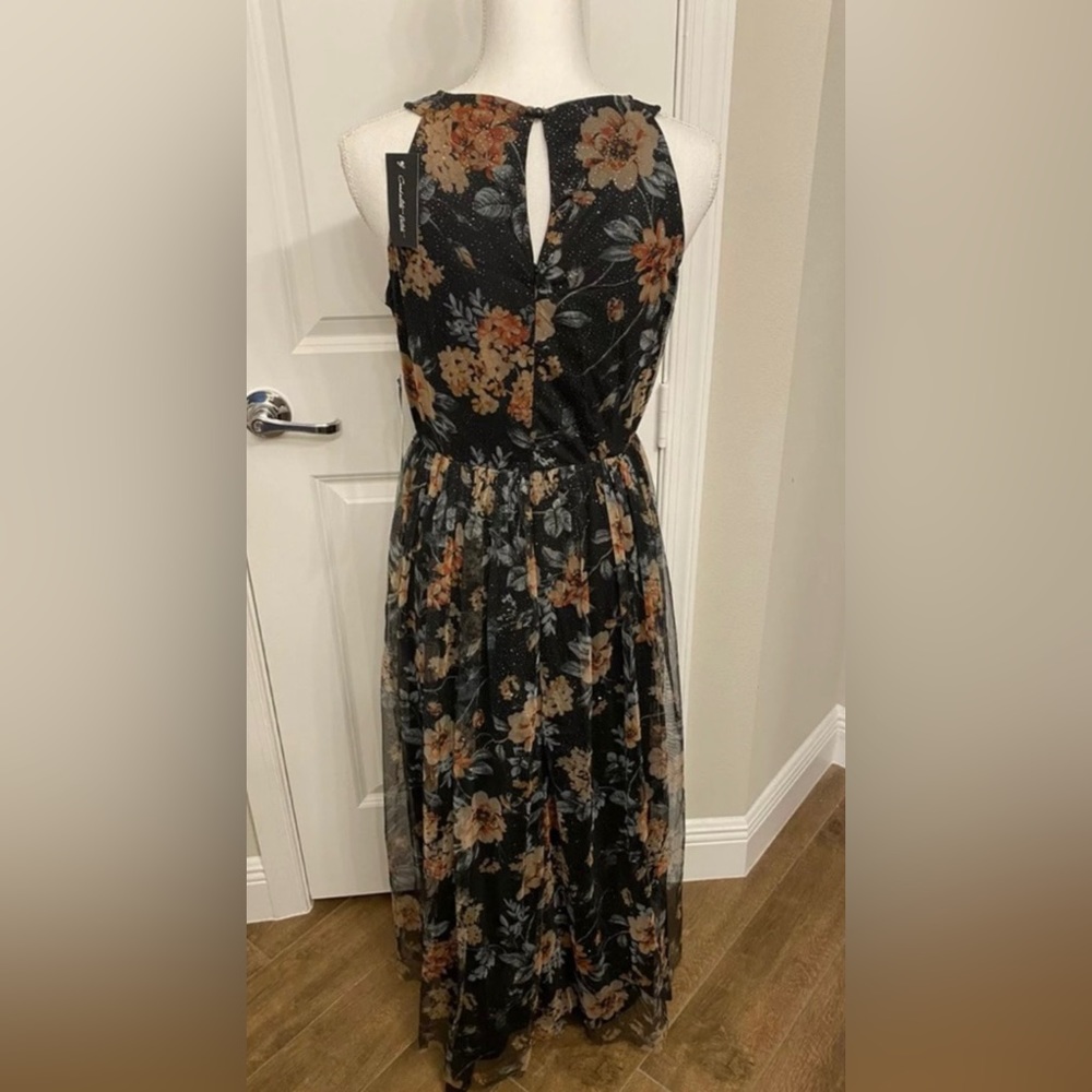 Petite Dress - Picture 4 of 5